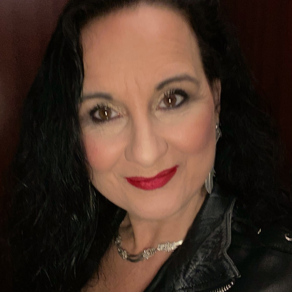 Meet your Posher, Michele